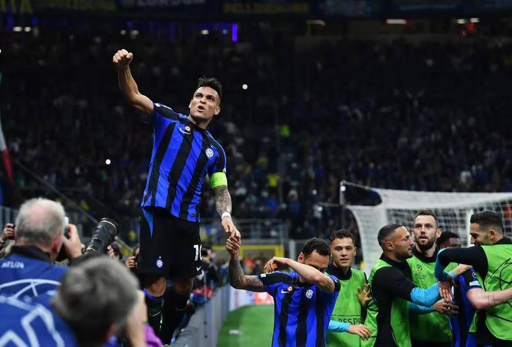 名以上的女 名以上的女